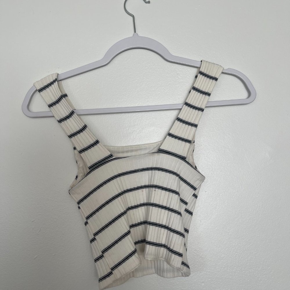 Cropped Tank - Picture 2 of 2